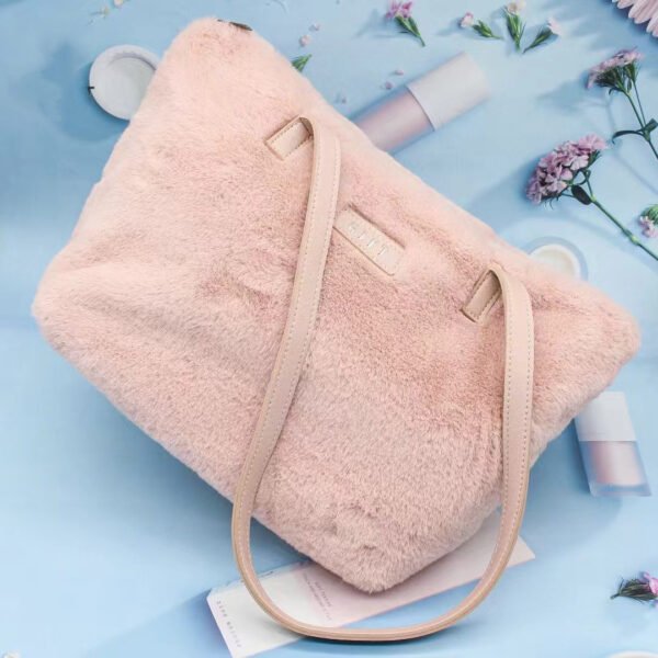 Travel Furry Soft Storage Bag Velvet Cosmetic Bag With Handle - Image 4