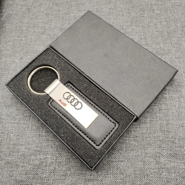 Luxury Metal and Leather Keychain with Custom Logo Car Keychain - Image 8