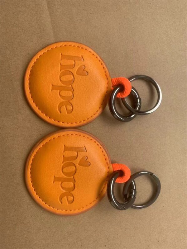 Leather portable circle key chain - Image 4