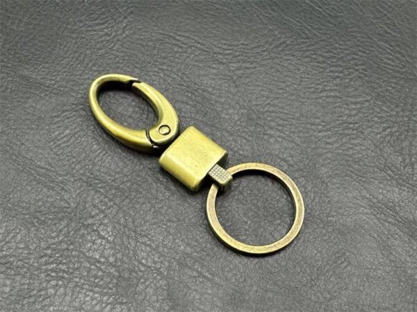 Leather Circle Keychain Personalized Round Keyring Holder - Image 5